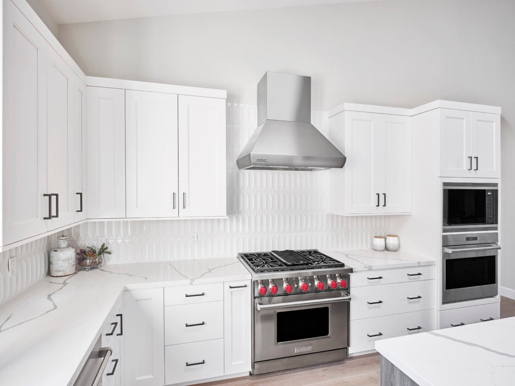 Contemporary-Modern-Kitchen-Remodel-Backsplash-1024x768