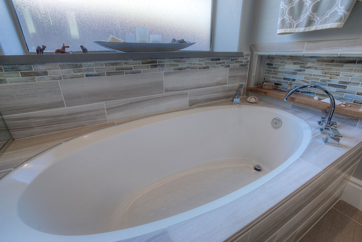 North-Scottsdale-Transitional-Master-Bathroom-Built-In-Bathtub