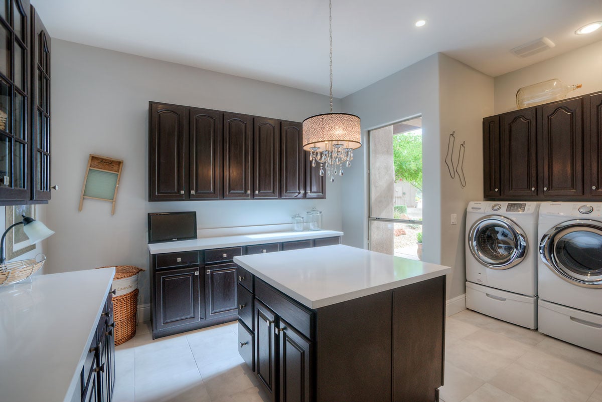 Scottsdale-Southwestern-Transitional-Home-Laundry-Room